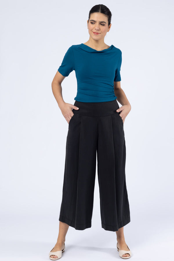 Hose Holly Black