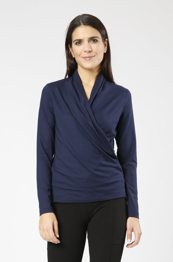 Top Mika Blue