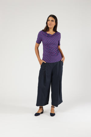 Top Scarlett Wave Dots Soft Berry