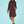 Model trägt das Kleid Anny Burgundy Nexus – Ganzkörperansicht