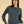 Pullover Lia in Graphit – Detailansicht des locker fallenden Pullovers mit rundem Ausschnitt, am Model getragen